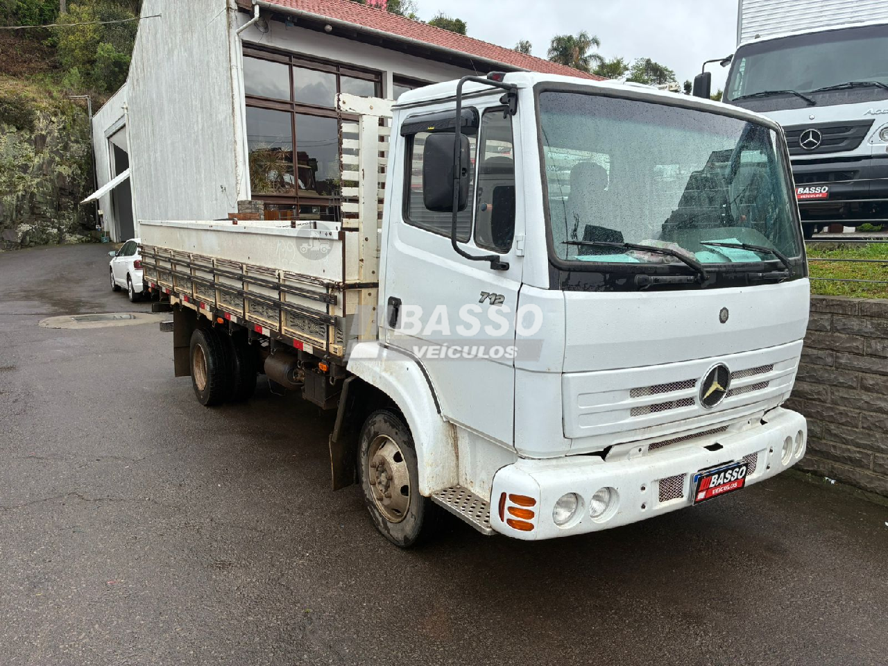 CAMINHAO MERCEDES-BENZ MB 712 Carga Seca 3/4 4x2 Basso Veículos GARIBALDI RIO GRANDE DO SUL RS